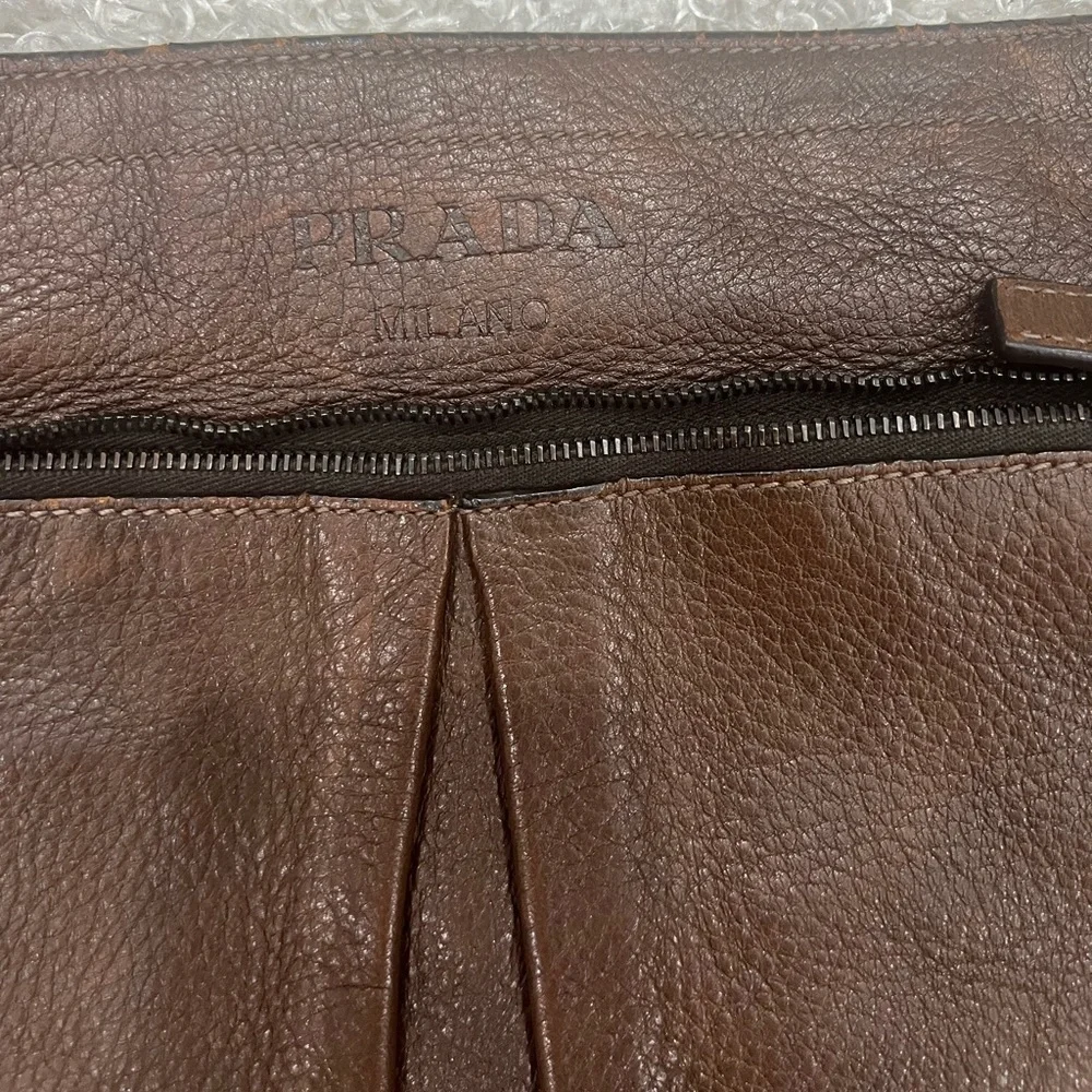 Prada Vitello Daino Messenger Bag